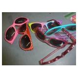 Large group of girls hair barettes, clips, bracelets, rings, sunglasses etc