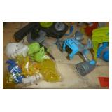 I am not sure what these pieces go with but they seem to go together