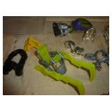 I am not sure what these pieces go with but they seem to go together