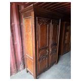 Large Hutch