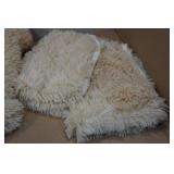 Chovy Soft Faux Fur Queen Duvet with Matching Pillowcases