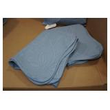 King Quilt with 2 Pillowcases and Throw Pillow - Blue