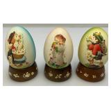 Arni Fernandiz Italy Handcaved Egg Figurines With Stands