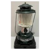 Vintage Coleman Lantern With Plastic Carrying Case In Original Box