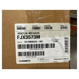 RV Rooftop Air Conditioner