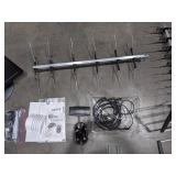 PERIODIC ANTENNA AND TV