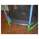 6.5ft Trampoline with padded surrou...