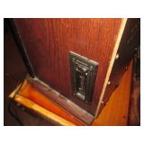 1984 Cathedral style AM/FM Collecto...