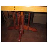 Vintage Mid-Century wood pedestal t...