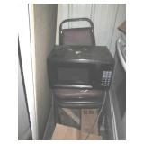 (3) Padded metal framed stackable b...