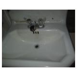 Assortment of misc bathroom sinks...