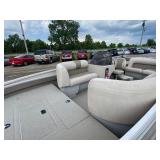 2000 Crestliner Rampage