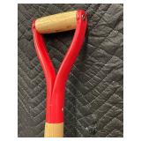 Razorback Professional Steel Transfer Shovel with D-Grip