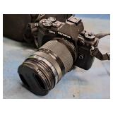Olympus E-M5II Digital Camera OM-D with 14-150mm Lens, Camera Case