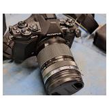 Olympus E-M5II Digital Camera OM-D with 14-150mm Lens, Camera Case