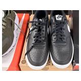 Nike Court Vision Size 12 Men