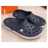 Crocs Size 9 Shoes