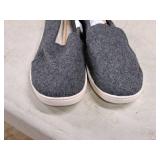 West Loop Size 7-8 Shoes