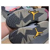 Nike Air Jordan 6 Retro (GS) Size 6.5Y Youth Shoes