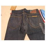 True Religion Size 28 Men
