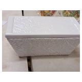 Real Home Decorative Home Décor Earthenware Container with Lid