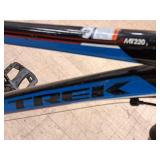 Trek MT220 20" Men