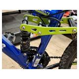 Mongoose 6061 Aluminum 22" Men