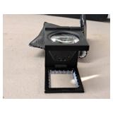 Ihara-US Light-Up Magnifier