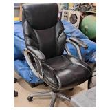 Rolling Office Arm Chair -  (Black)