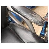 Rolling Office Arm Chair -  (Black)