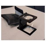 Ihara-US Light-Up Magnifier