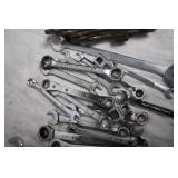 Assorted Collection of Wrenches - 20 Piece Set