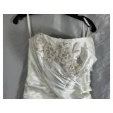 Joli Bridal Wedding Dress - Size 8