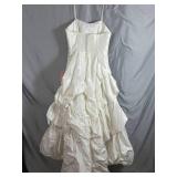 Impressions Designer Wedding Dress - Size 14 - $770 price tag