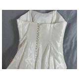 Impressions Designer Wedding Dress - Size 14 - $770 price tag