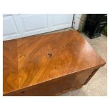 Lane Cedar Chest with Bottom Drawer