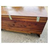 Lane Cedar Chest with Bottom Drawer