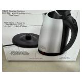 New Wolfgang Puck 1.7 Liter Cordless Hot Water Kettle