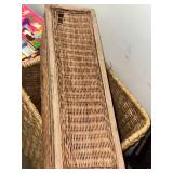Set of 2 Wicker Baskets with Wooden Lids