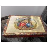 La Aroma de Cuba Empty Cigar Box with Decorative Design