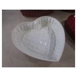 (EW3) 21 Heart Shaped Metal Cake Pa...