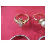 (CNTR) Assortment of Fashion Rings ...
