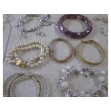 (CNTR) Assorted Fashion Jewelry - N...