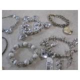 (CNTR) Assorted Fashion Jewelry - N...