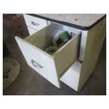 (A-1) Metal 3-Drawer Cabinet with L...