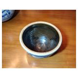 4 Vintage 1985 Rowe Pottery Works Salt Glaze Crock Bowls Pig on the Run, Various sizes