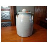 Salmon Falls Stoneware 1998 crock with lid, Blueberry Basket design 8 ½” T