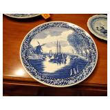 7 Delft pottery pieces