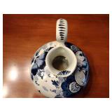 7 Delft pottery pieces