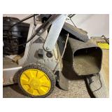 14SZ John Deere 21” cut Lawn Mower with Grass Bag